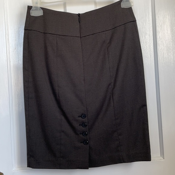 Brown blazer and skirt set, size 4 - Picture 4 of 4